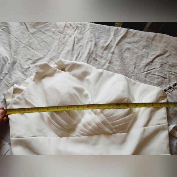 Wear Your Love White One-Shoulder Ruffle Formal Gown Size 8-10 NWT Corset back - Picture 11 of 11